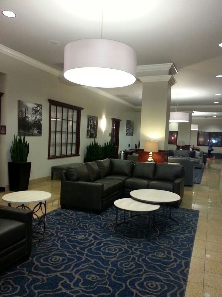 Doubletree By Hilton St. Louis Forest Park Exteriér fotografie